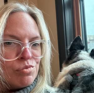 Meet your Posher, Debbie